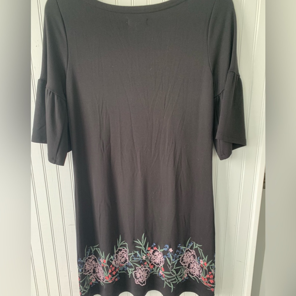KAARI Blue (NWT) Size Medium Black Dress with Decorative Trim at Bottom of Dress - Picture 4 of 5